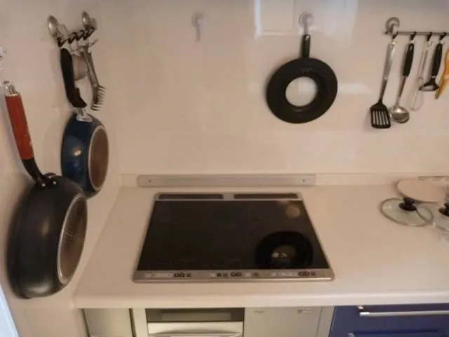 IH stove in the Tate kitchen